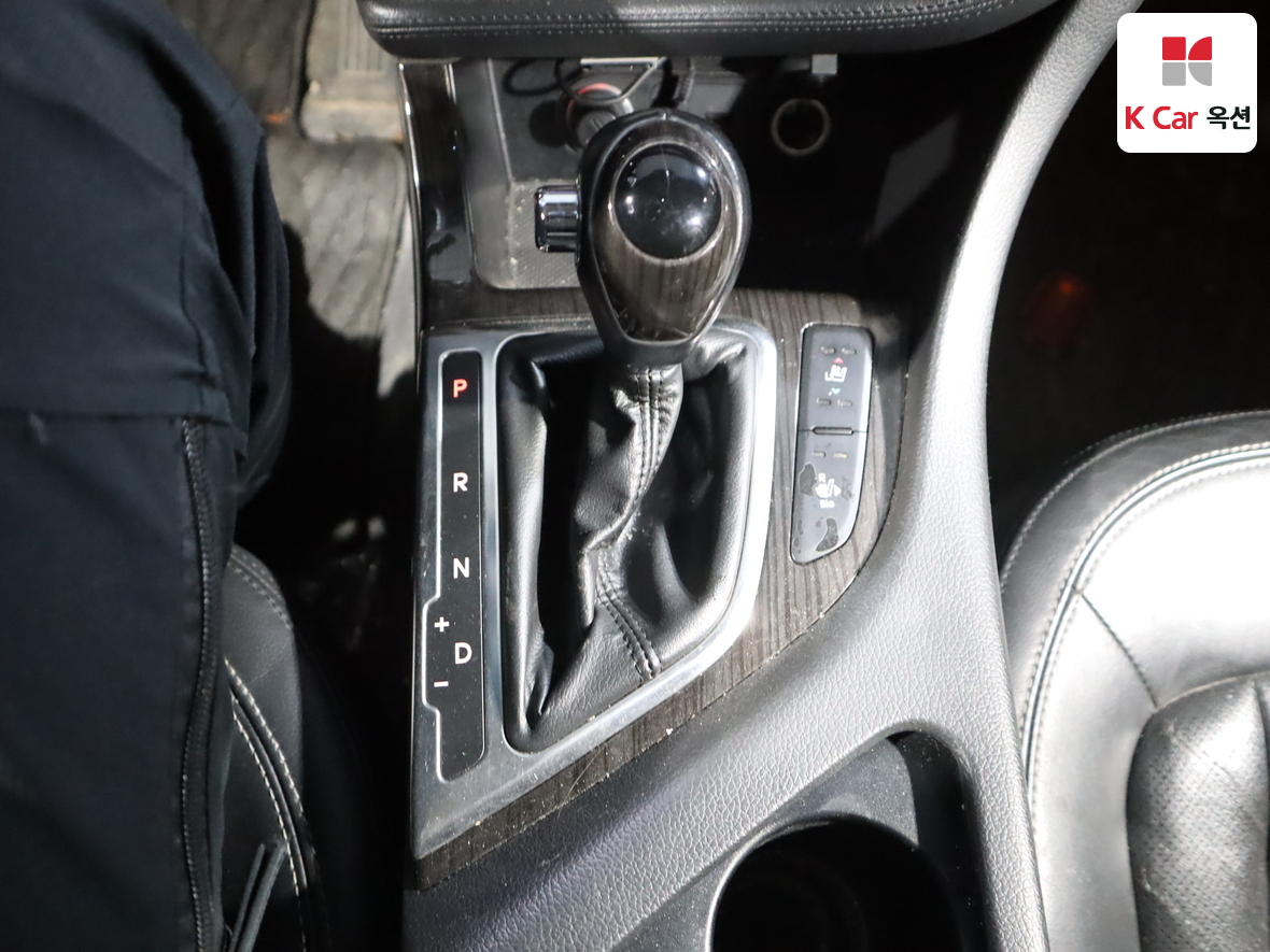 Kia K5 2011 - Image 16