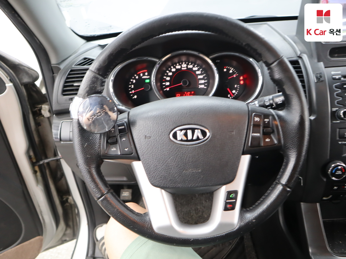Kia Sorento 2012 - Image 10