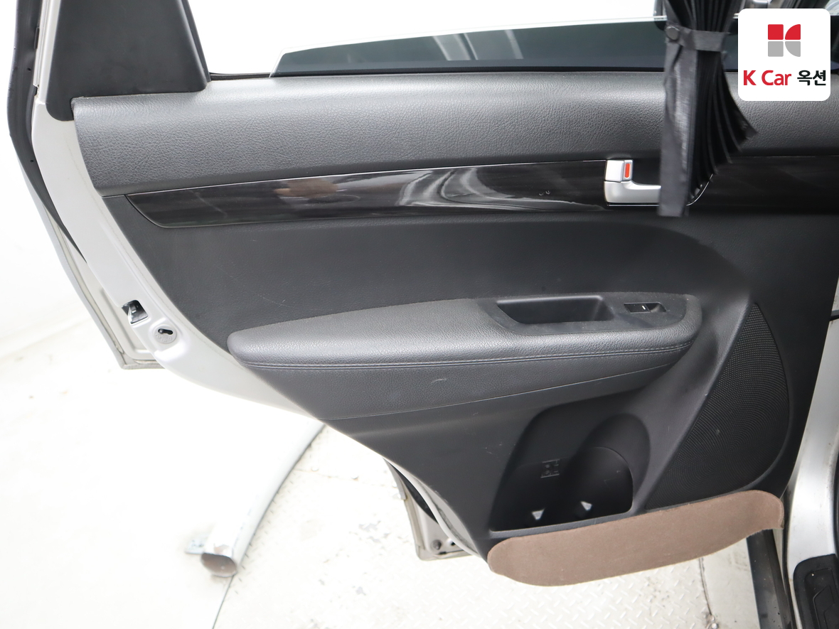 Kia Sorento 2012 - Image 21
