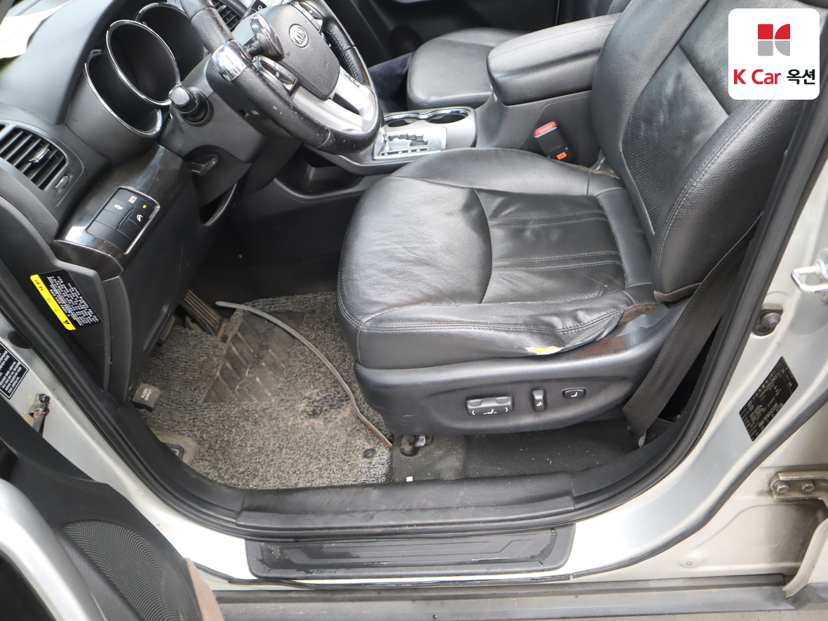 Kia Sorento 2012 - Image 17