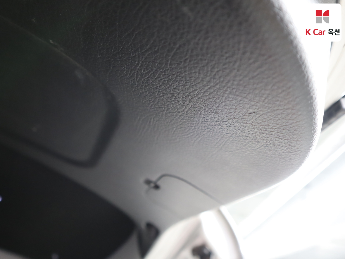 Kia Sorento 2012 - Image 25