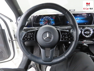 2020 - mercedes-benz a220