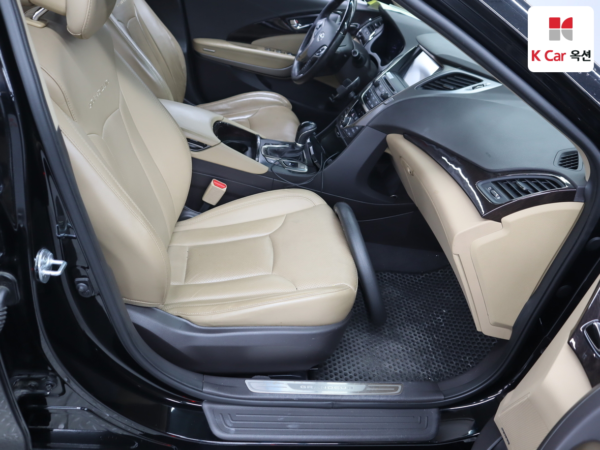 Hyundai Grandeur 2014 - Image 32