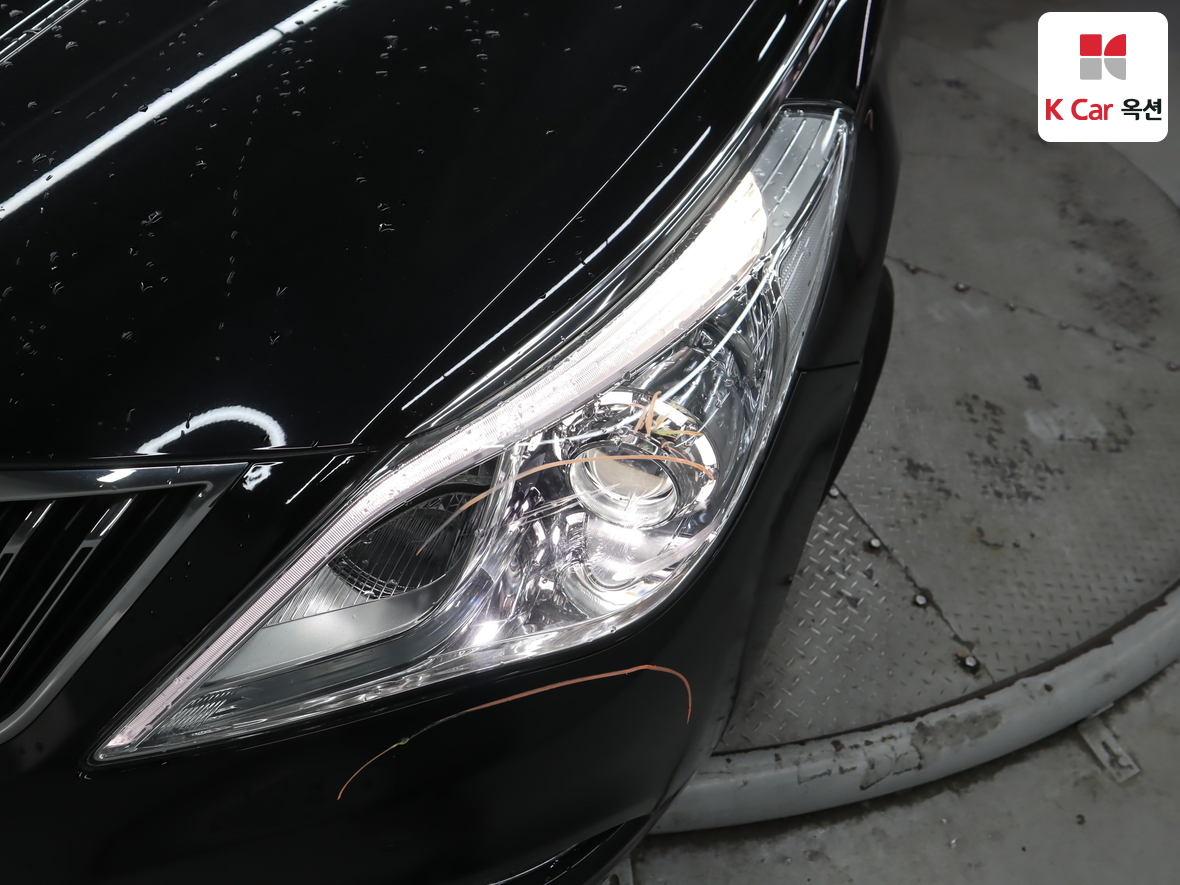 Hyundai Grandeur 2014 - Image 37