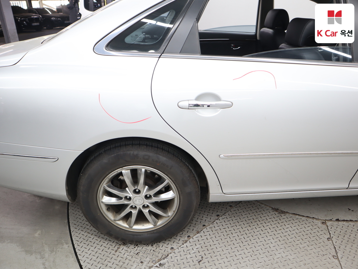Hyundai Grandeur 2009 - Image 39