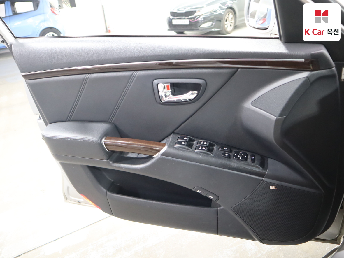 Hyundai Grandeur 2009 - Image 8