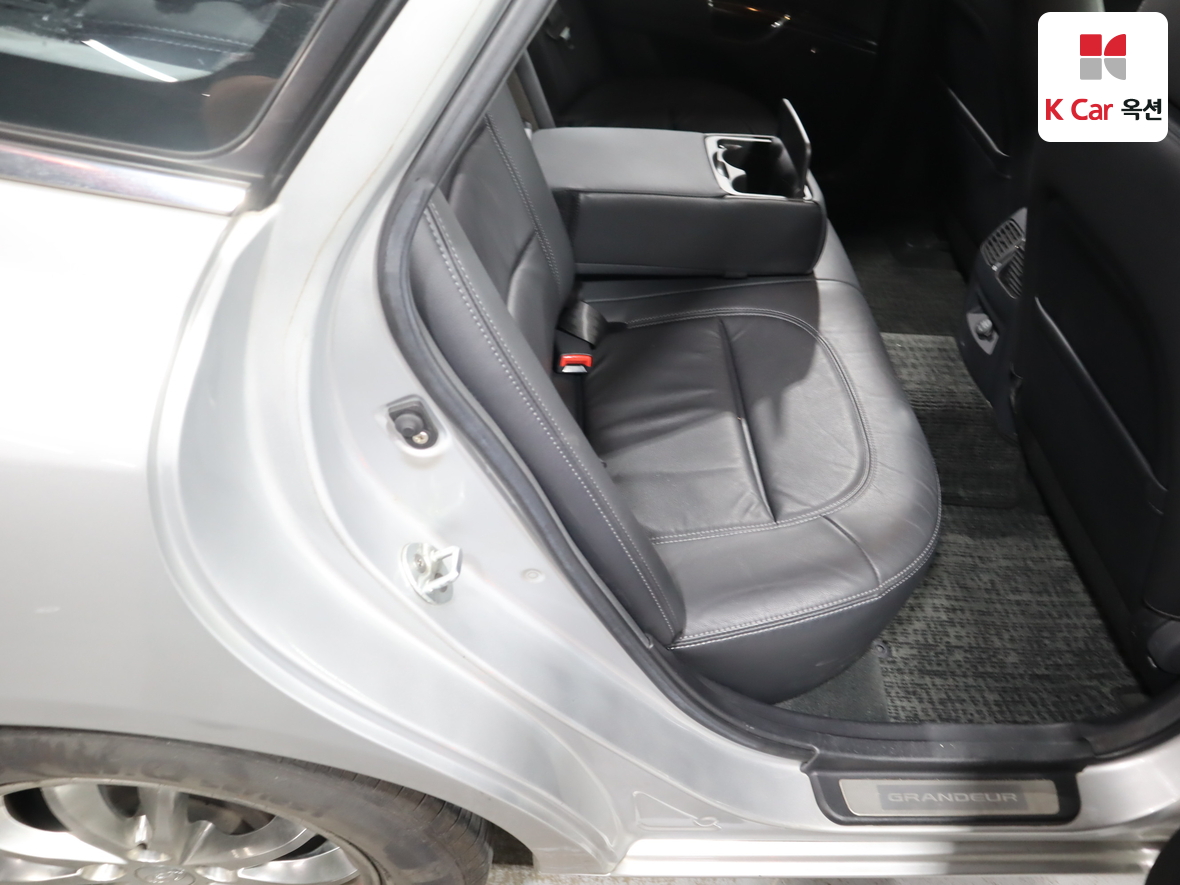Hyundai Grandeur 2009 - Image 26