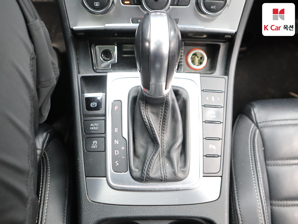 VOLKSWAGEN 씨씨 - 17