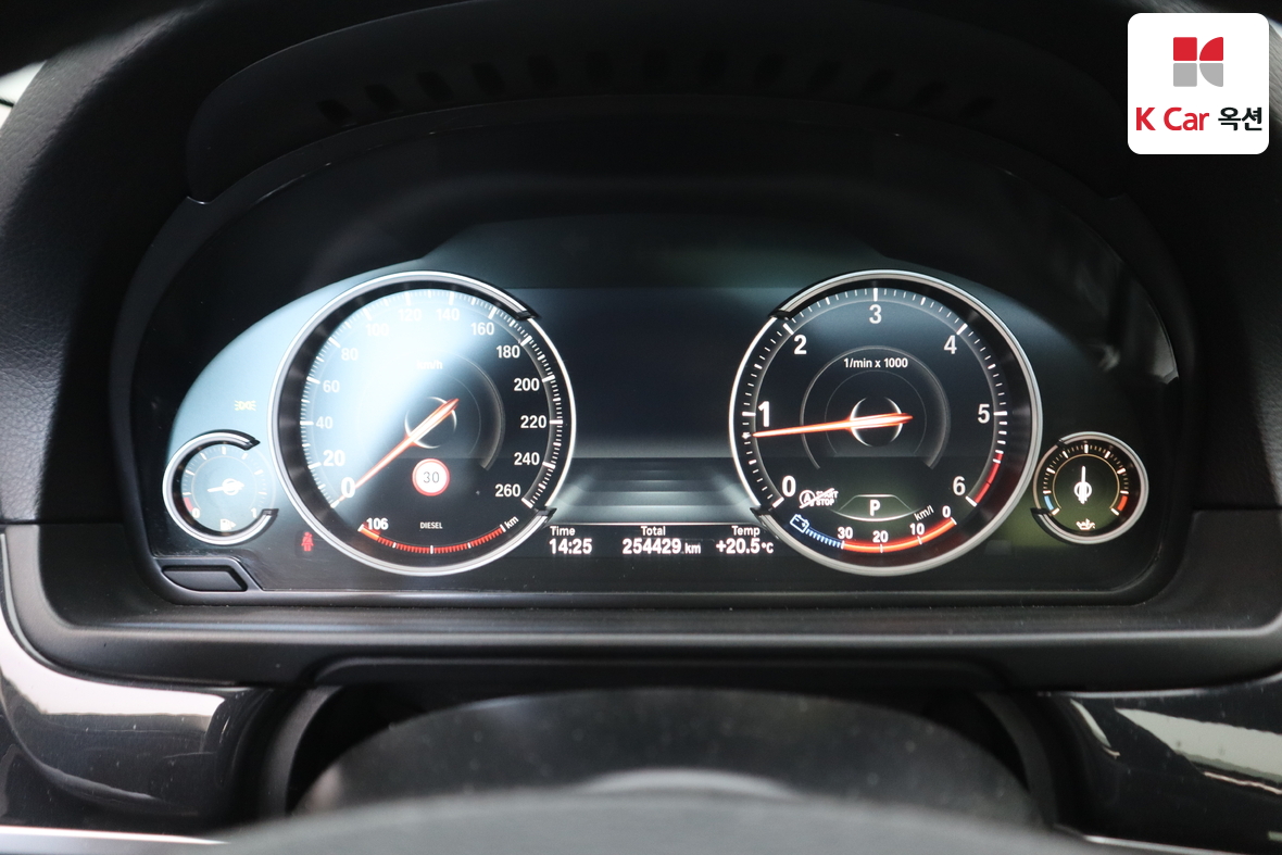 BMW 5 Series - 5