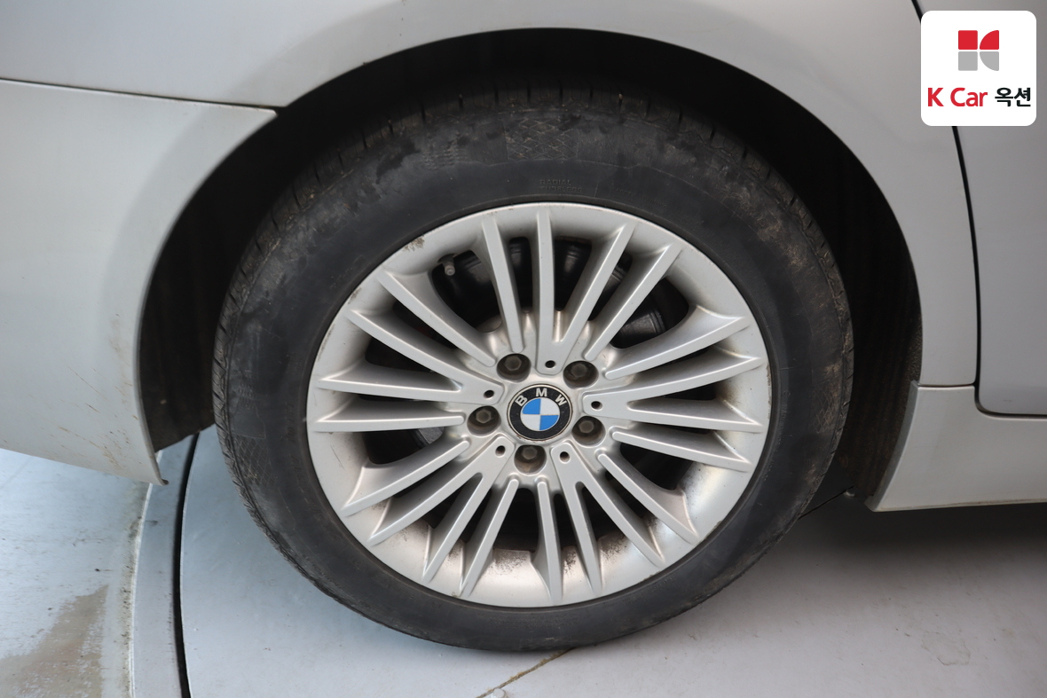 BMW 5 Series - 50