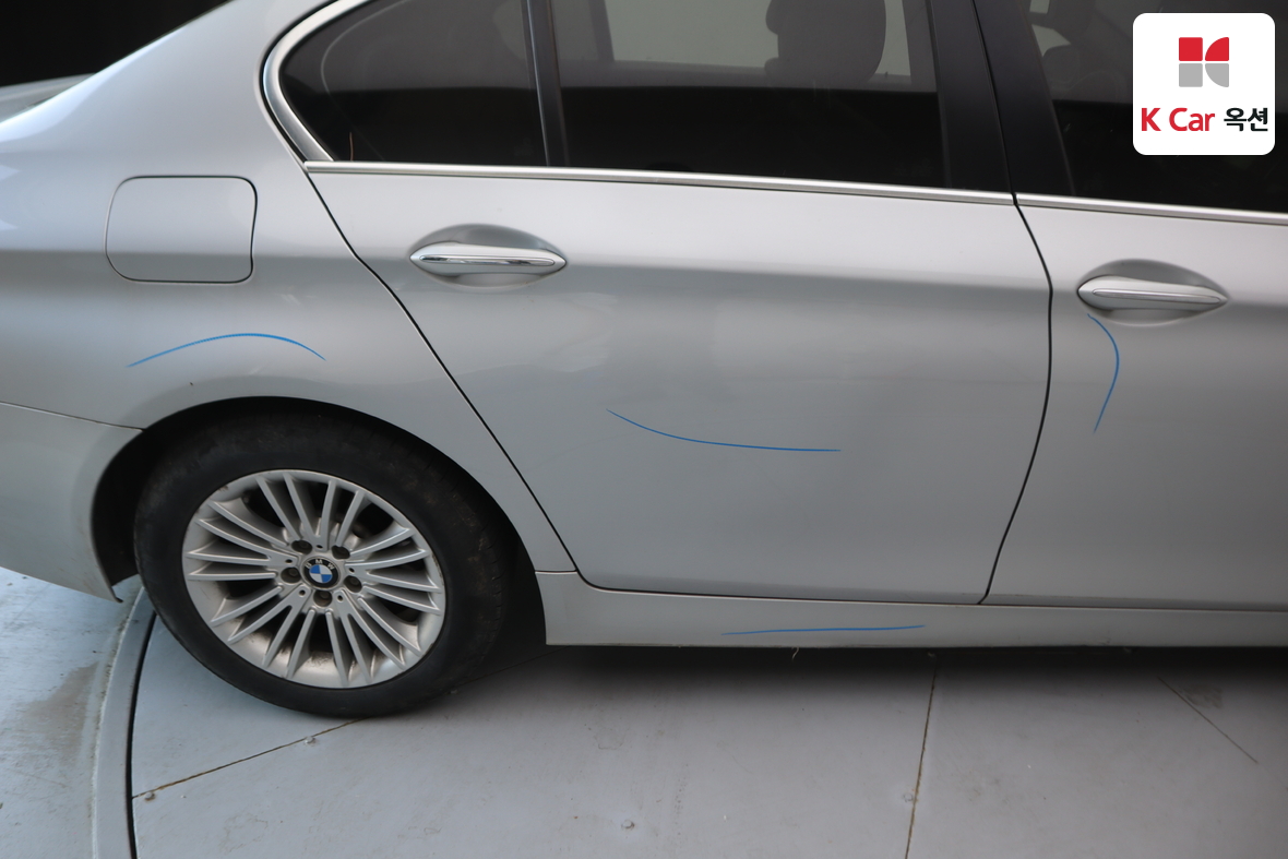 BMW 5 Series - 46