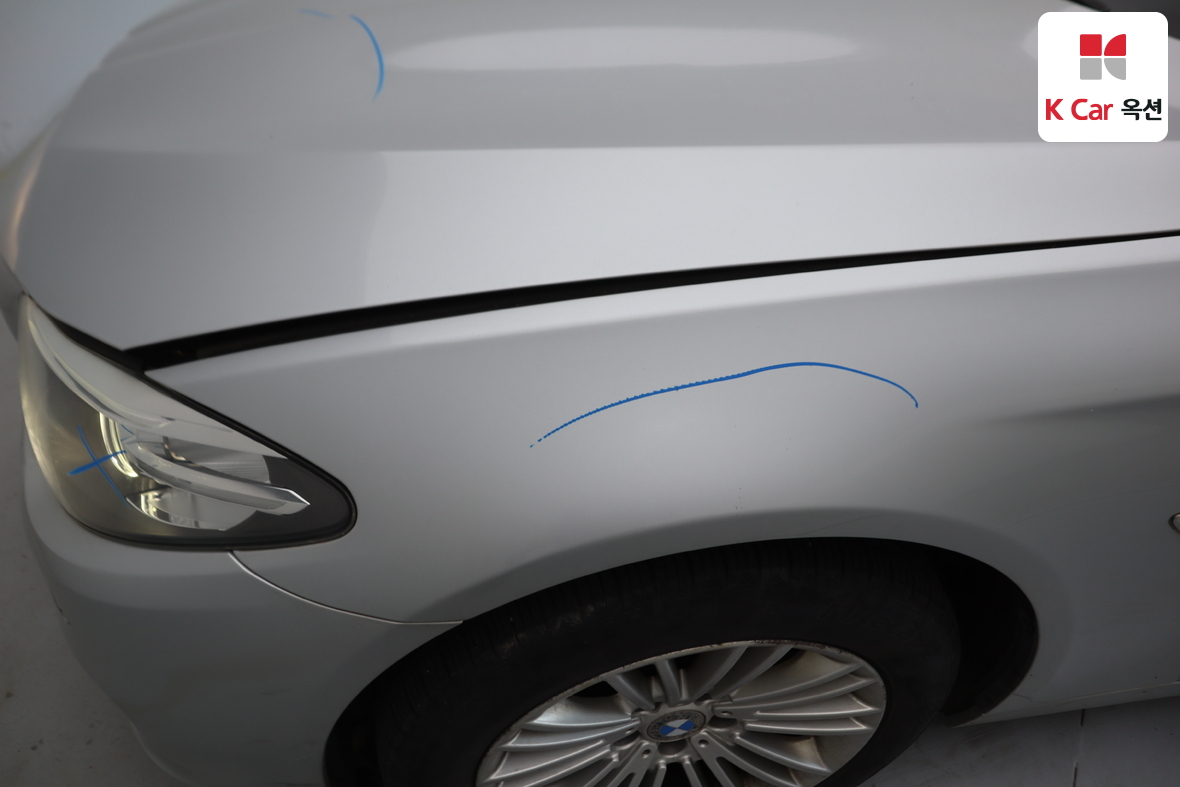 BMW 5 Series - 39