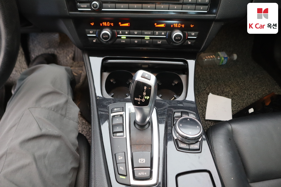 BMW 5 Series - 16