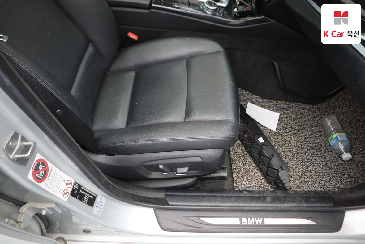 BMW 5 Series - 33