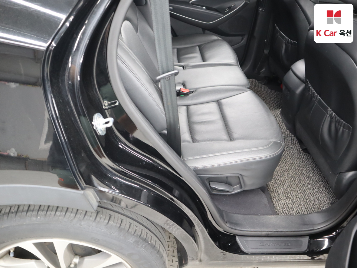 Hyundai SANTAFE - 28