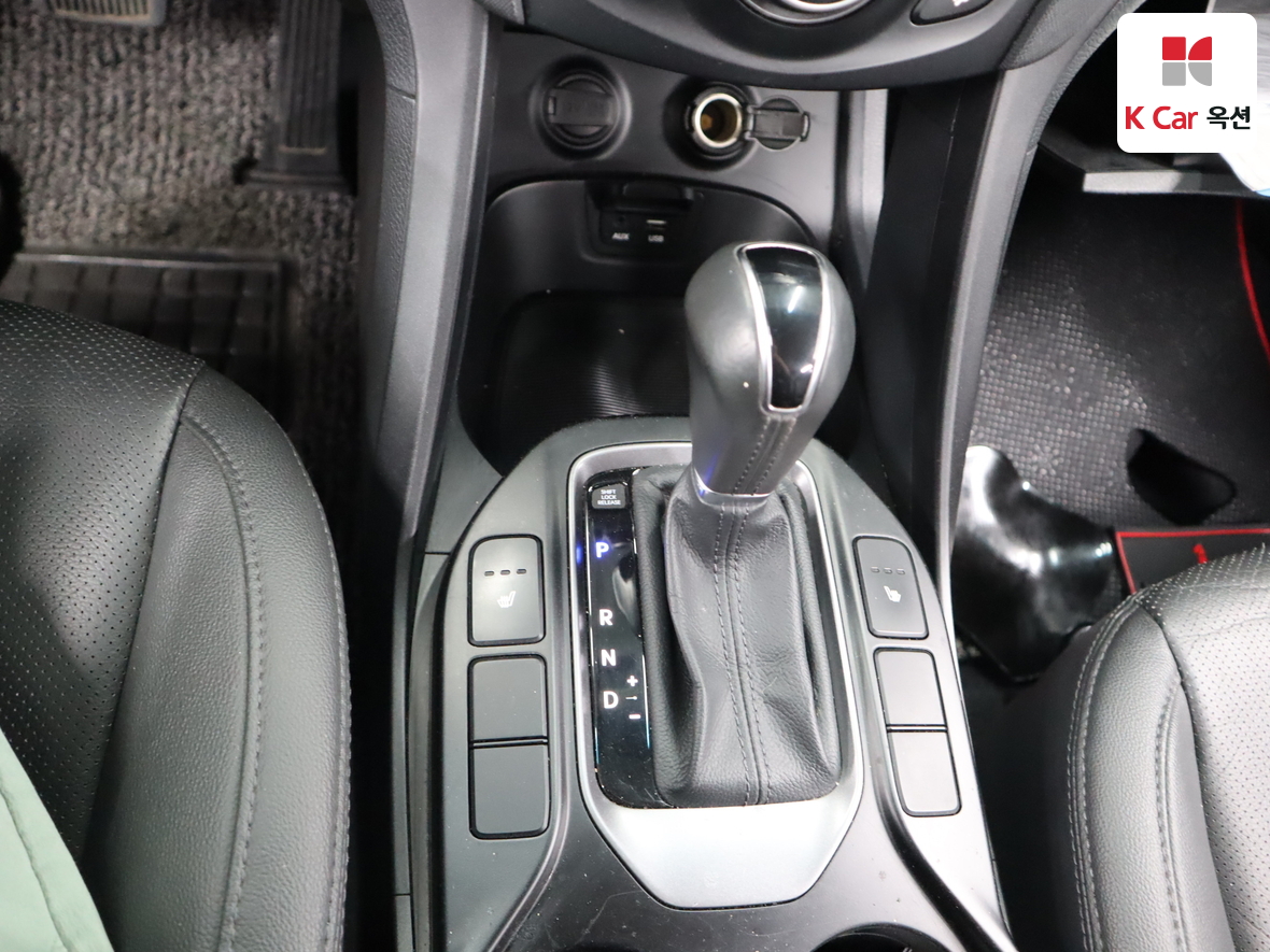 Hyundai SANTAFE - 16