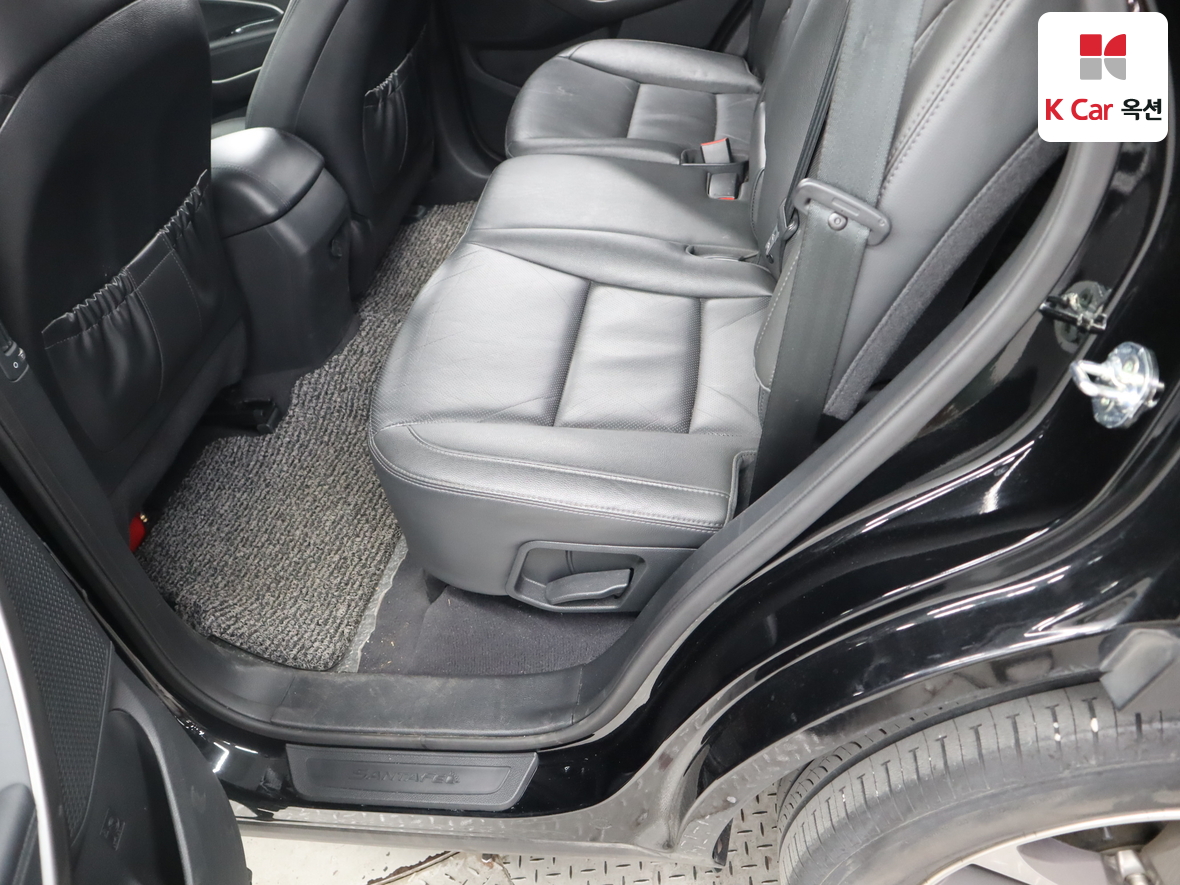 Hyundai SANTAFE - 23