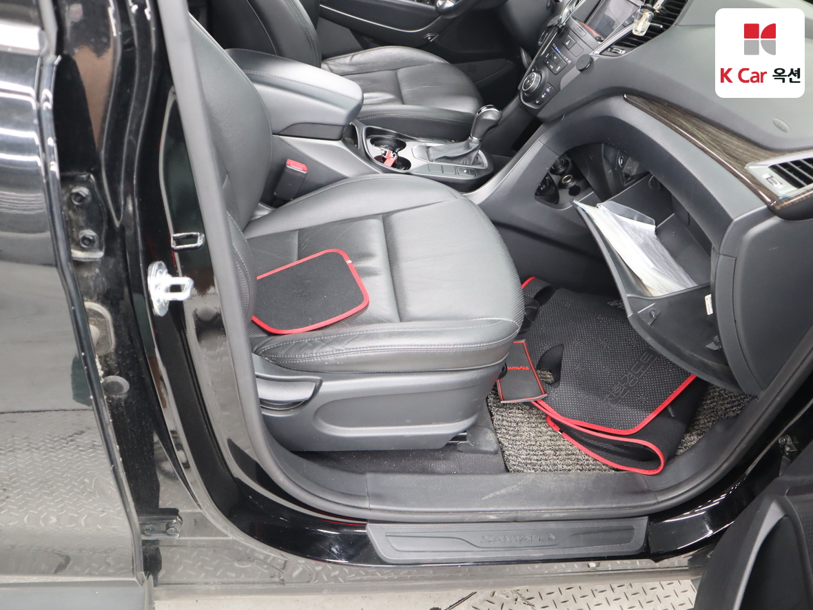Hyundai SANTAFE - 30
