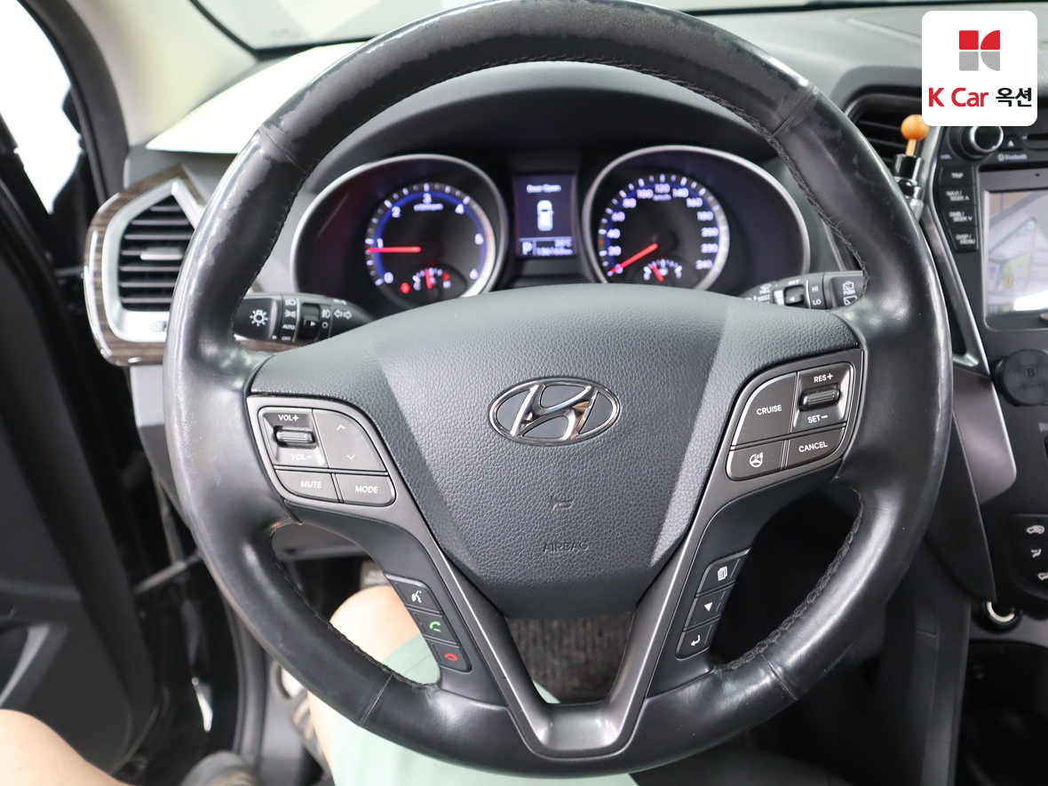 Hyundai SANTAFE - 10