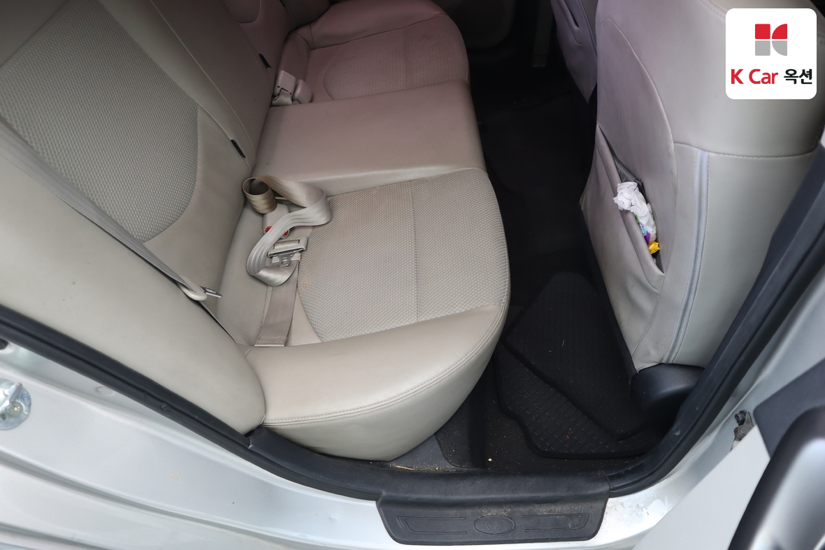 Kia Forte - 27