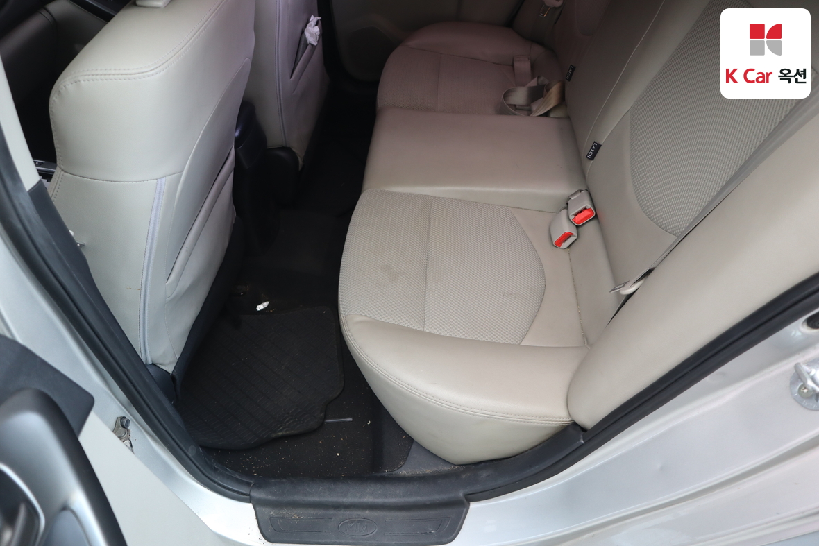 Kia Forte - 23