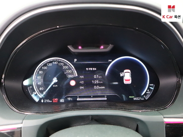 2022 - genesis egv70