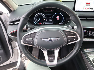 2022 - genesis egv70