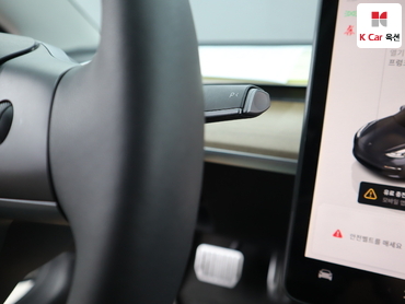 2022 - tesla model 3