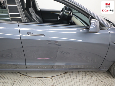 2022 - tesla model 3