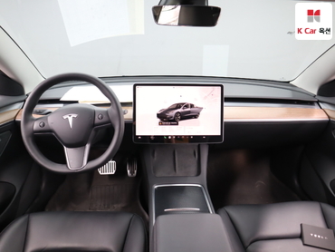 2022 - tesla model 3