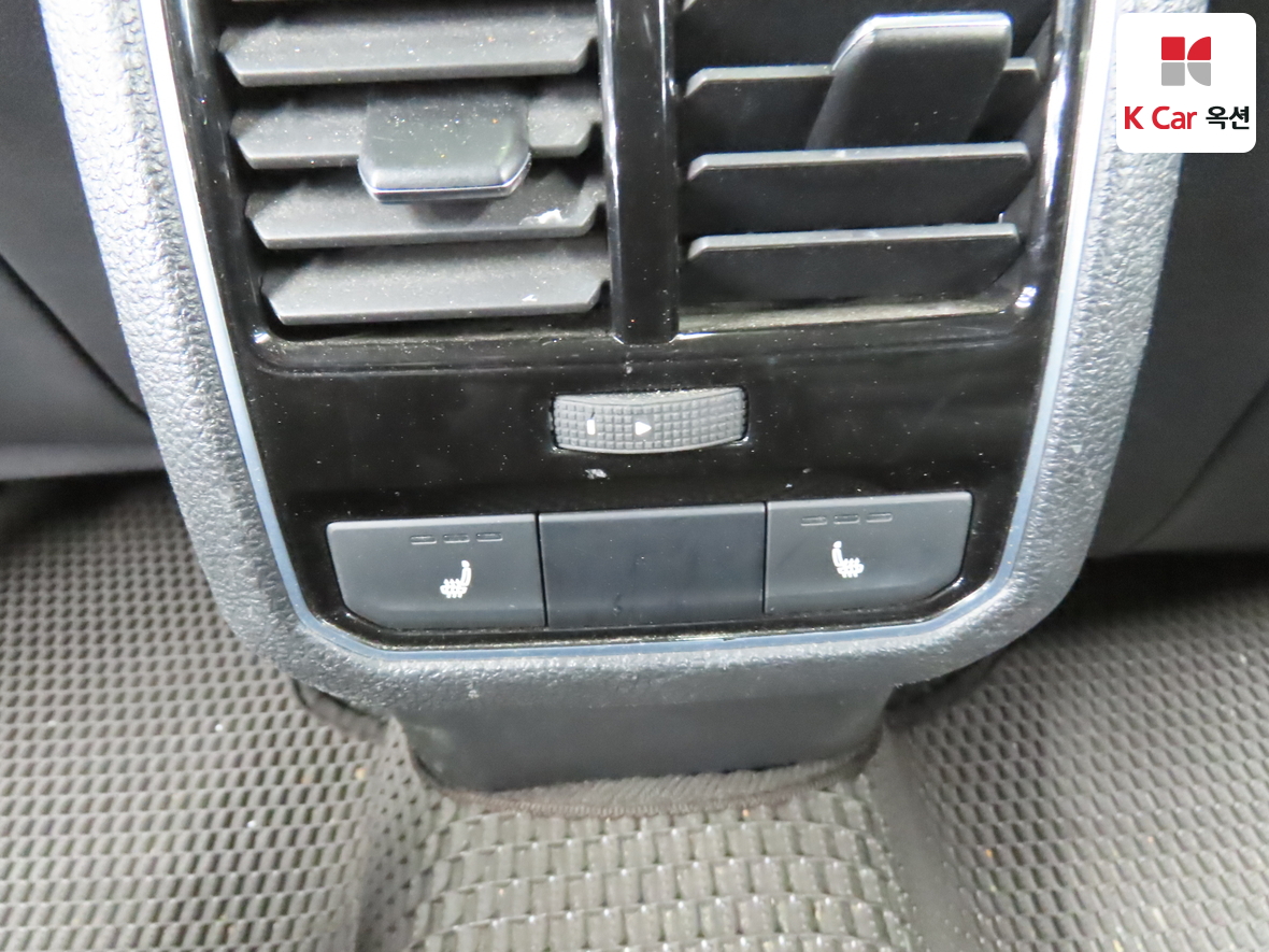 Volkswagen Passat - 26
