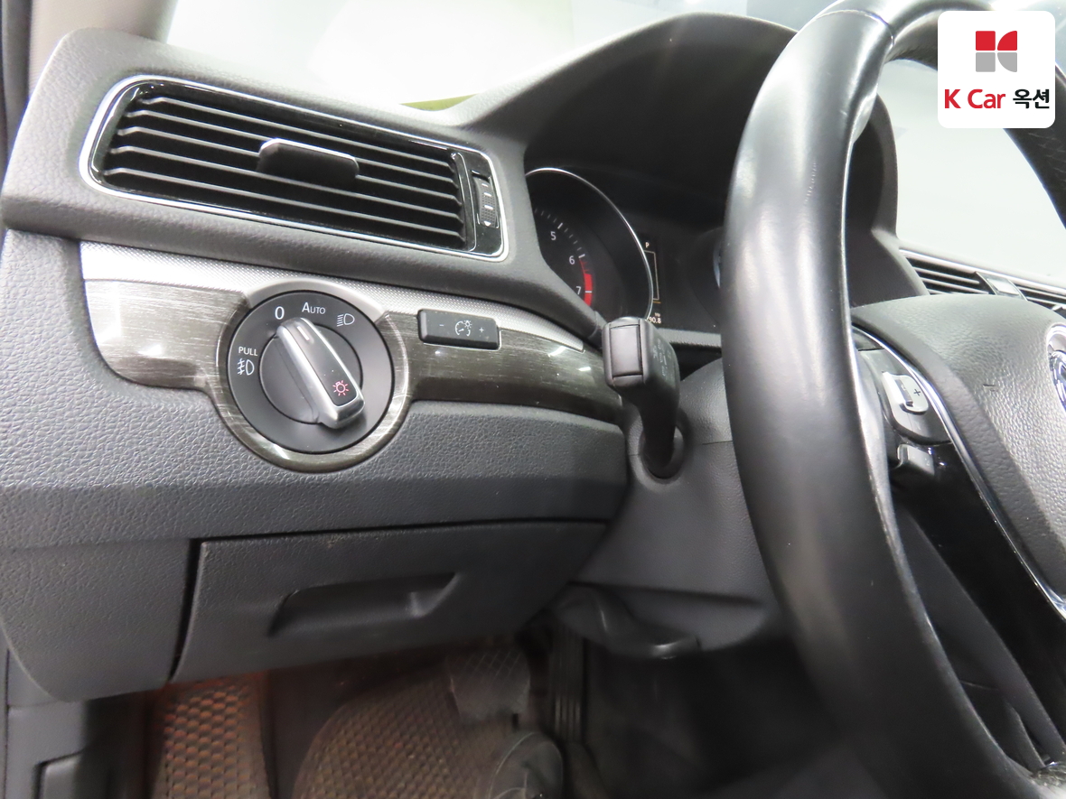 Volkswagen Passat - 9