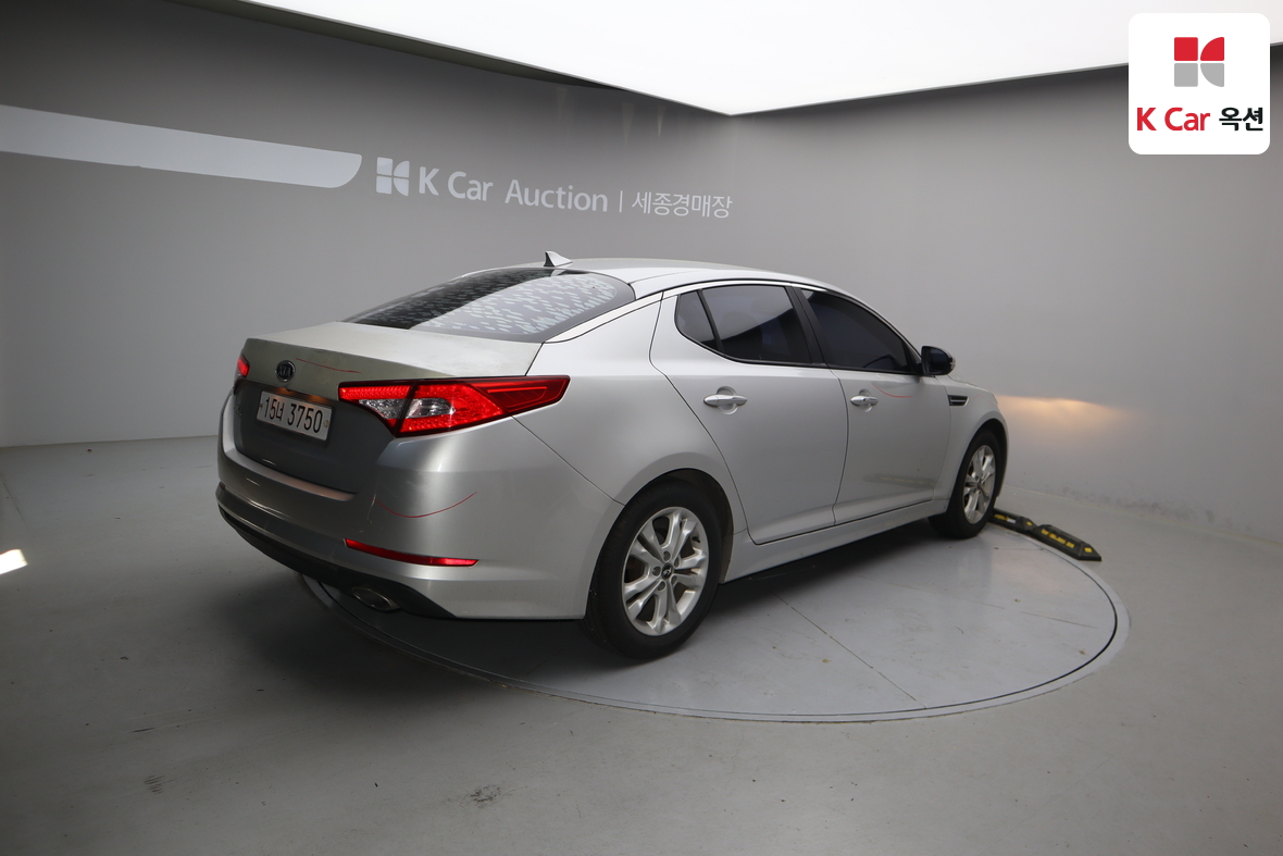 Kia K5 - 2