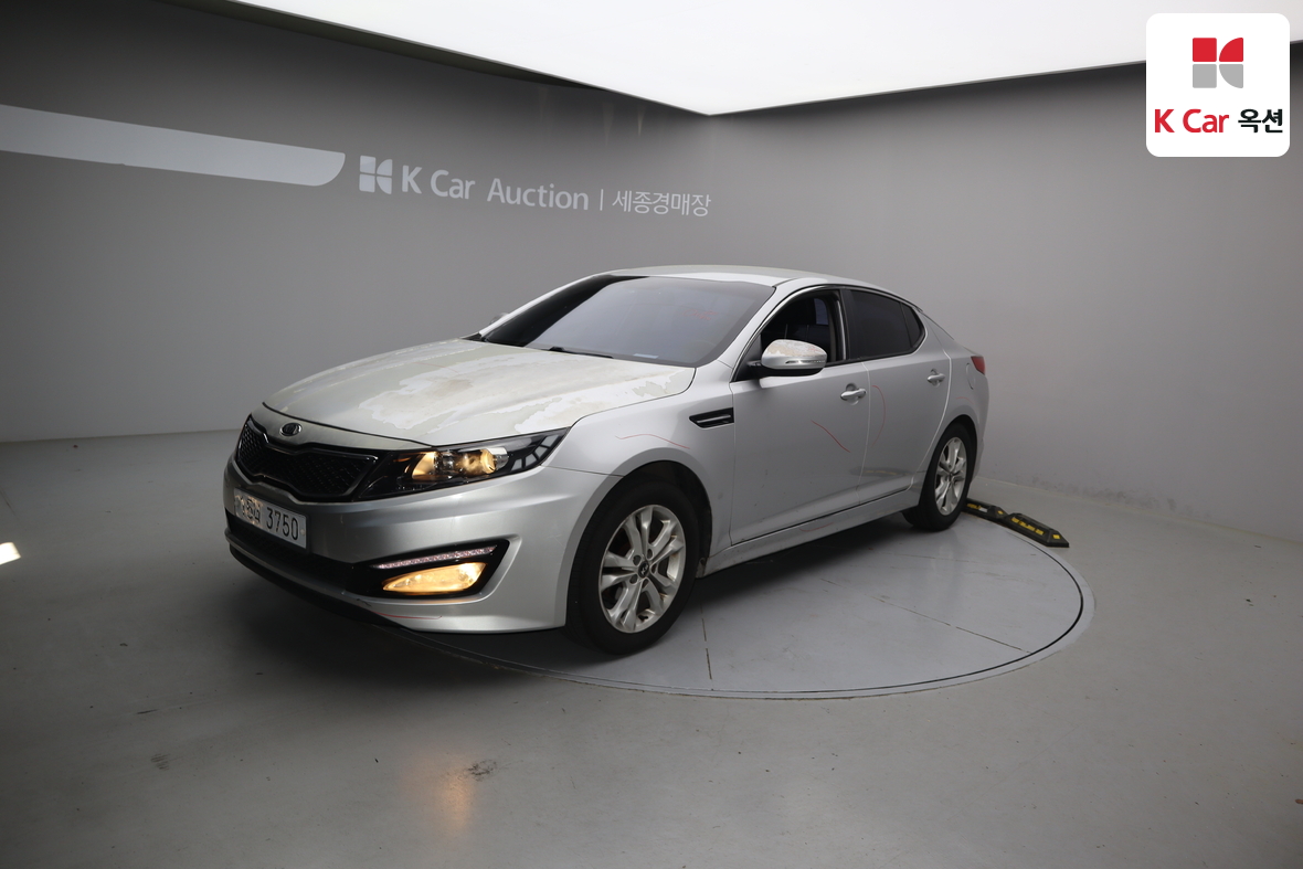 Kia K5 - 1