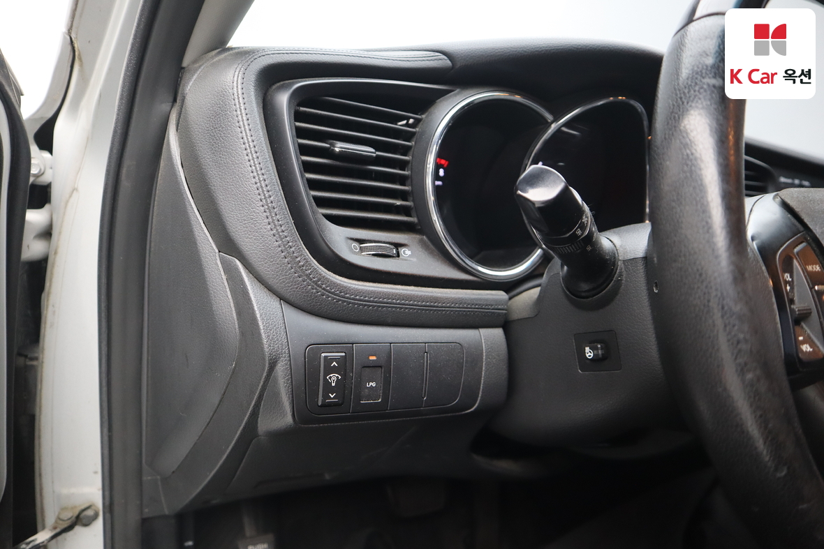 Kia K5 - 10