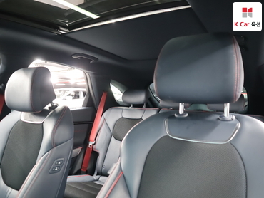 2023 - genesis gv70