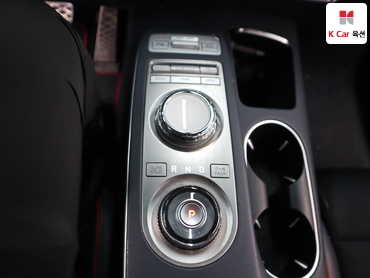 2023 - genesis gv70