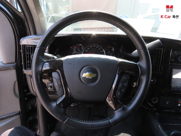 2016 - chevrolet express van