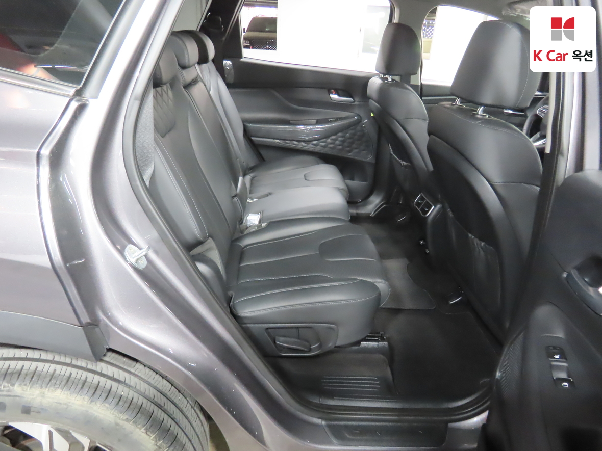 Hyundai SANTAFE - 29