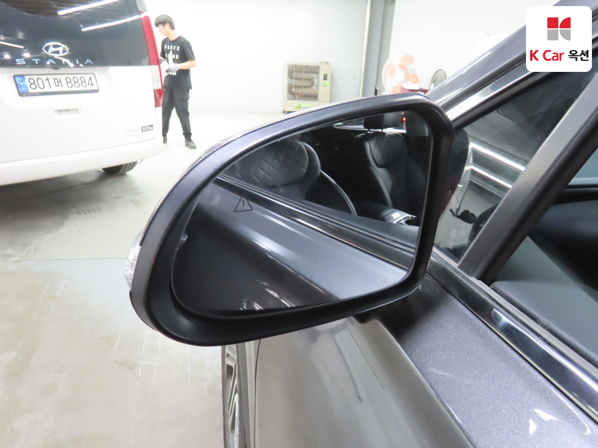 Hyundai SANTAFE - 21