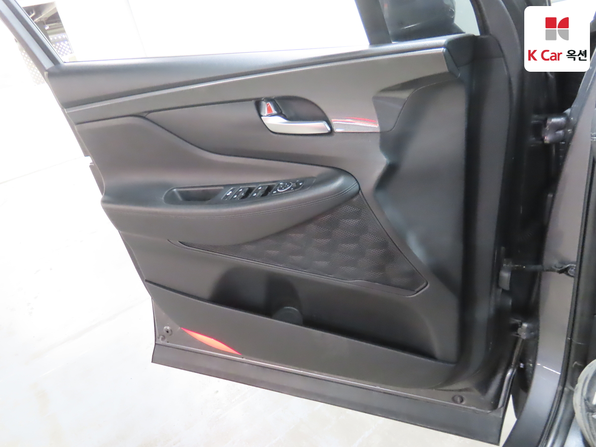Hyundai SANTAFE - 8