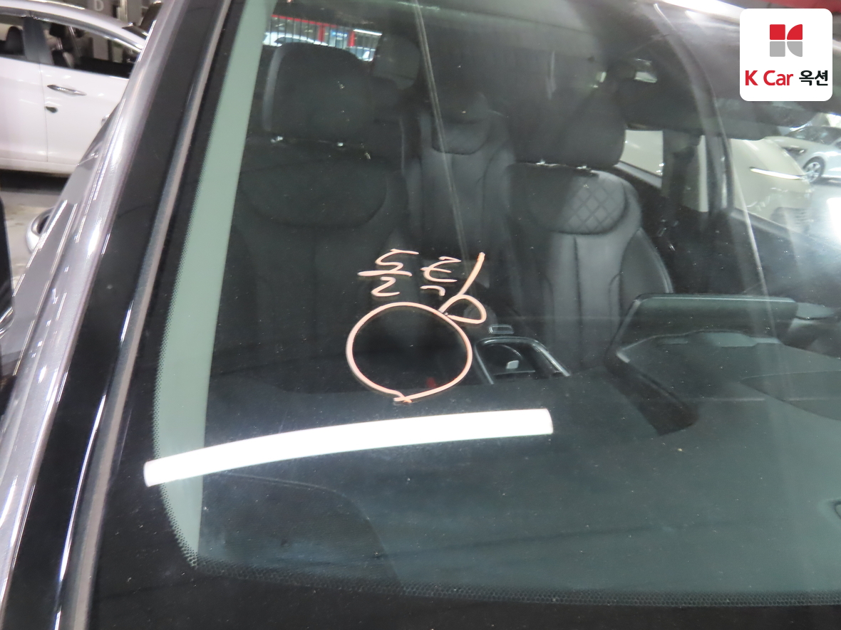 Hyundai SANTAFE - 35