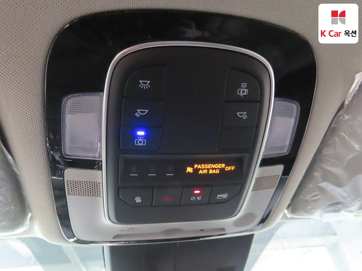 Hyundai SANTAFE - 12