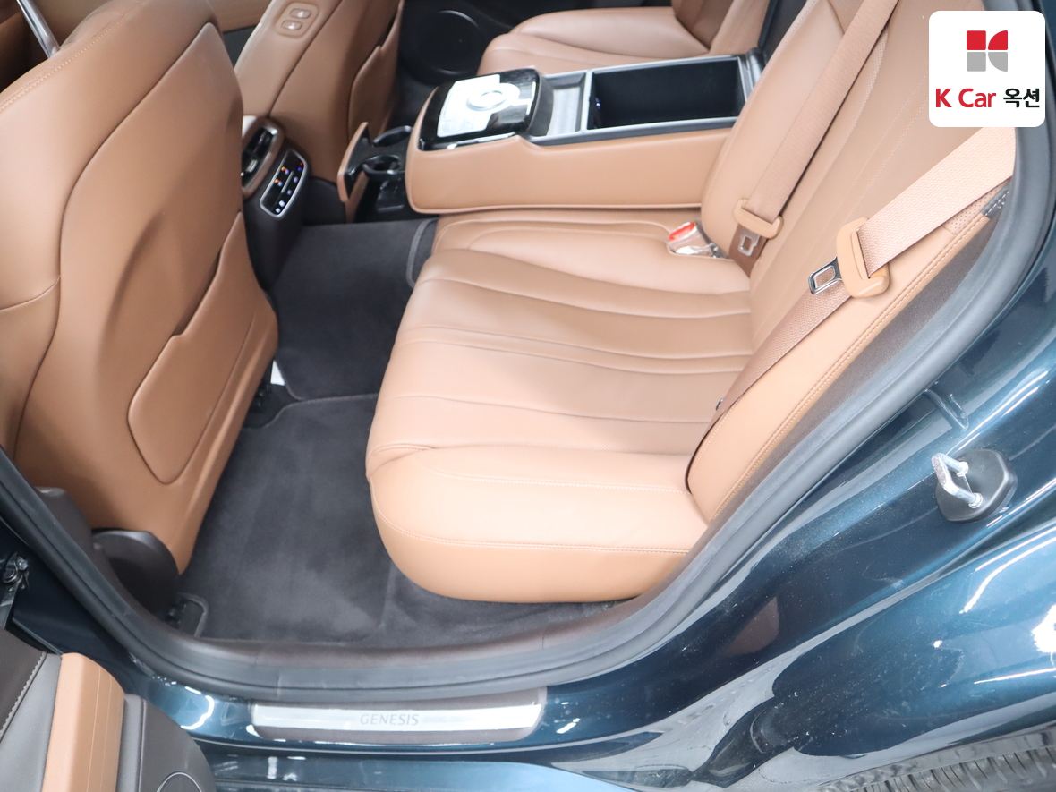 Genesis G80 - 24