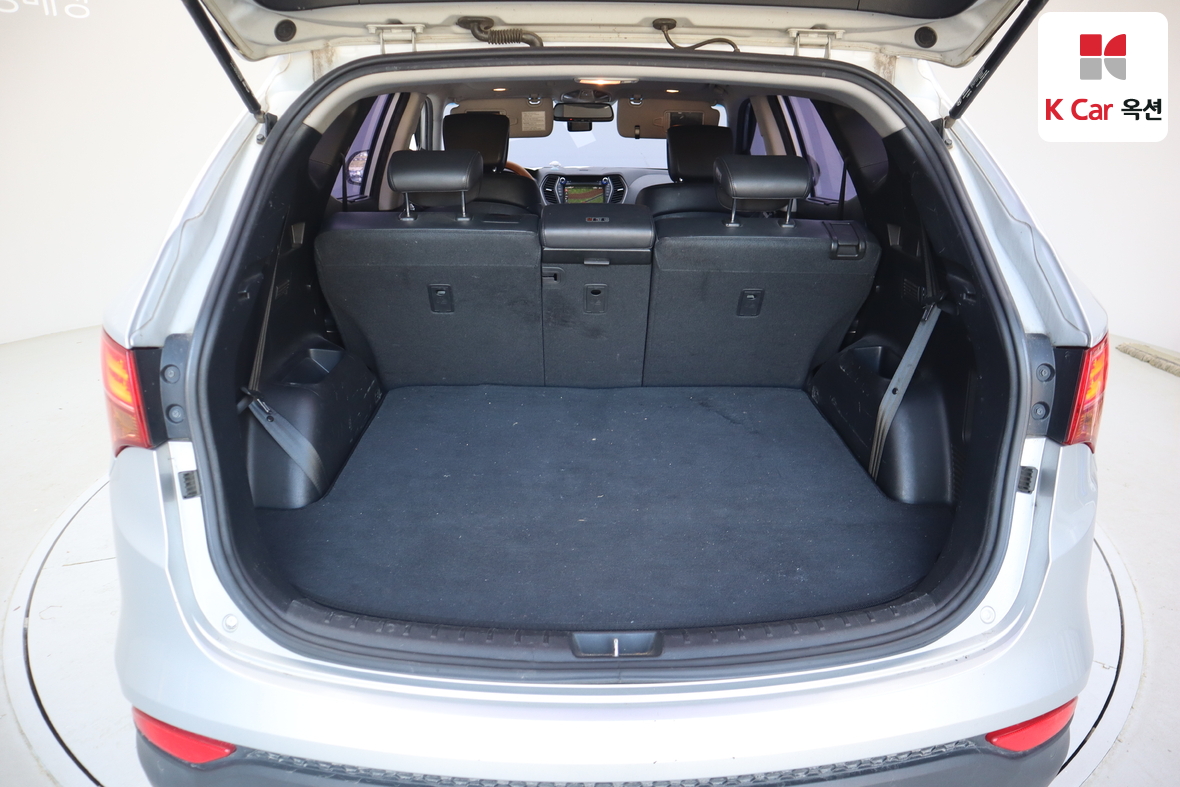 Hyundai SANTAFE - 23