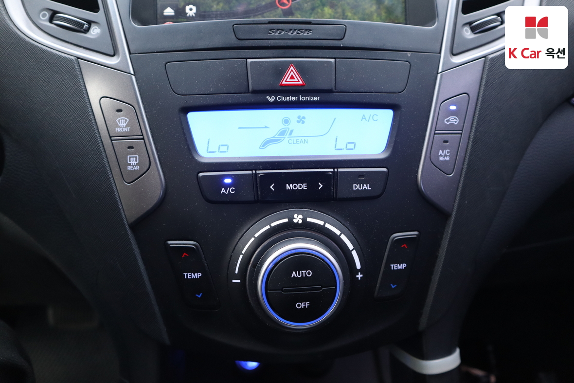 Hyundai SANTAFE - 14
