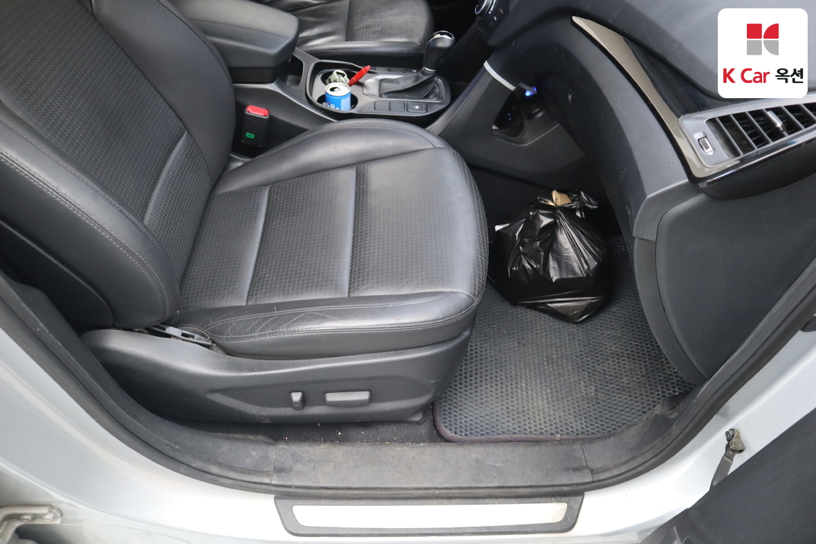 Hyundai SANTAFE - 28