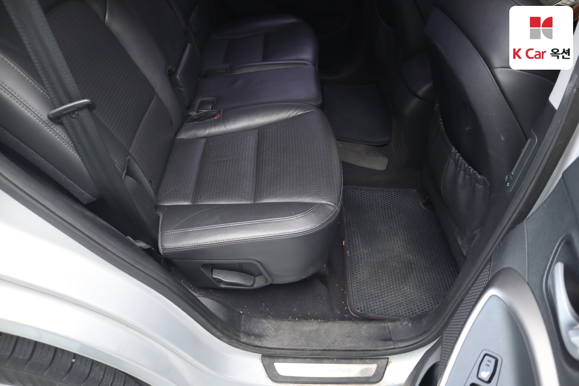 Hyundai SANTAFE - 26