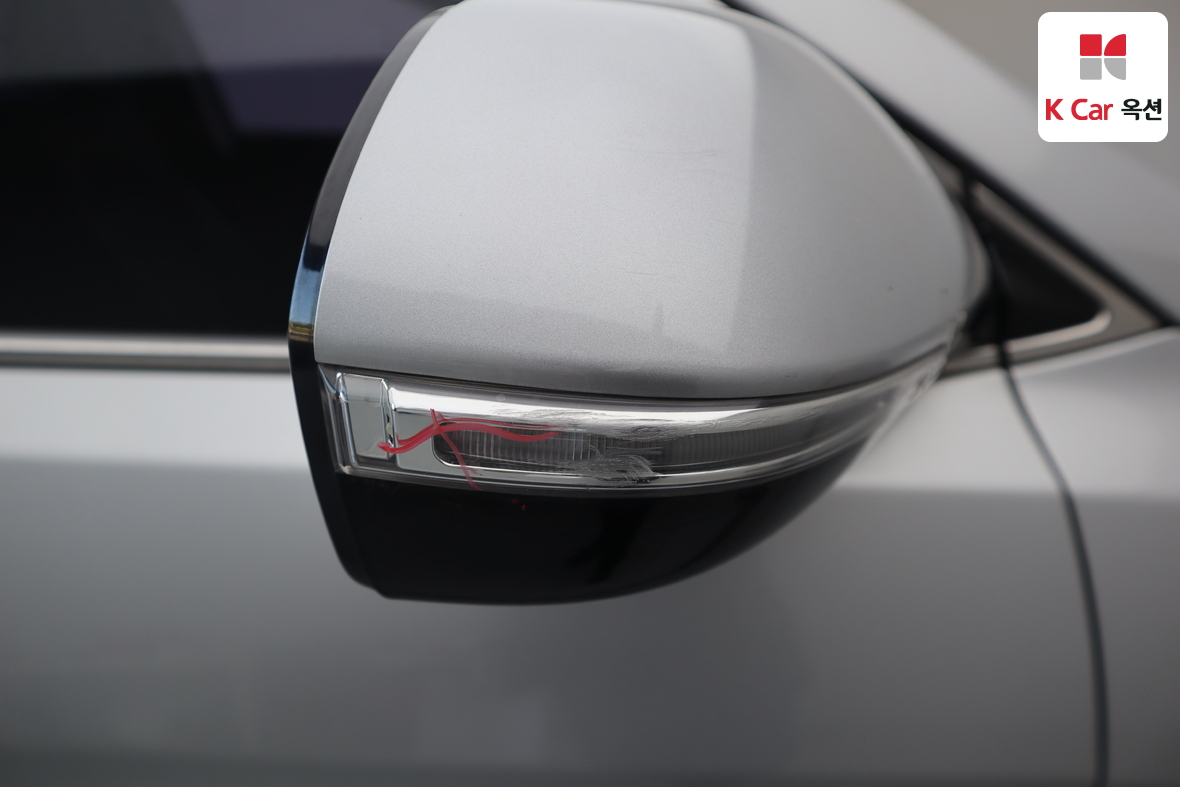 Hyundai SANTAFE - 37
