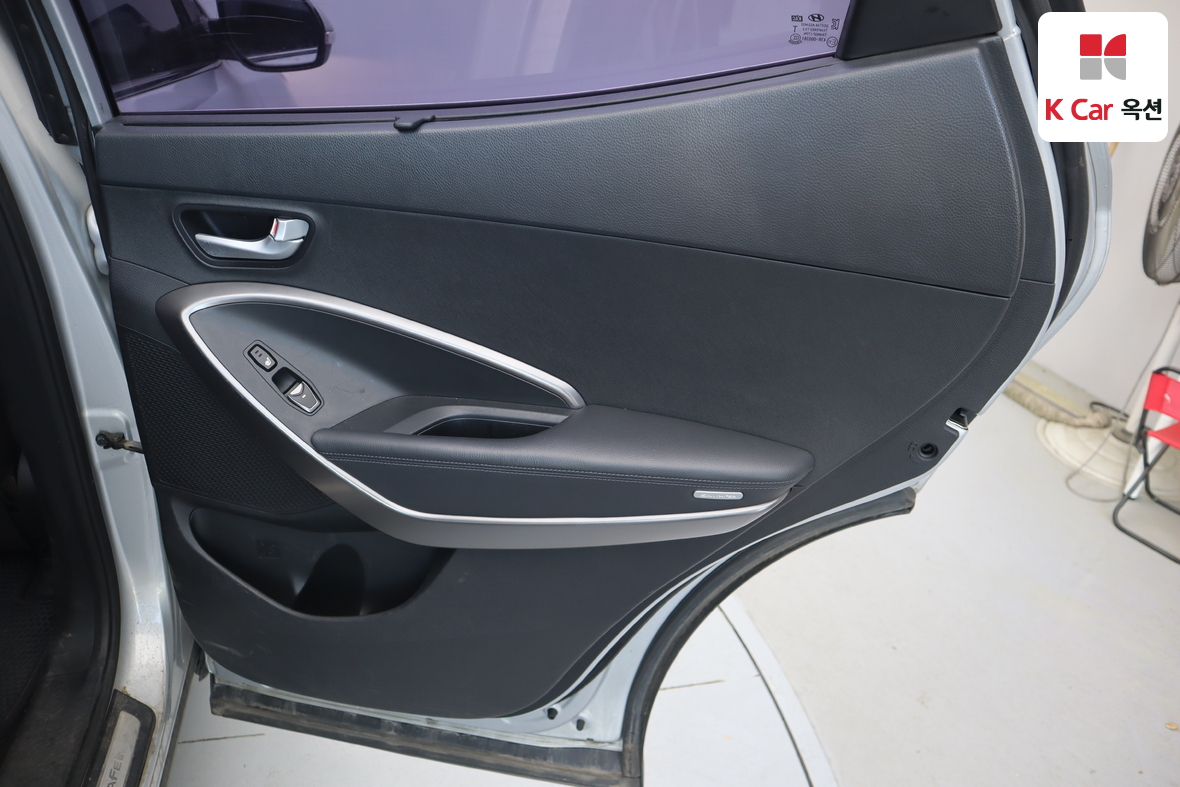 Hyundai SANTAFE - 25
